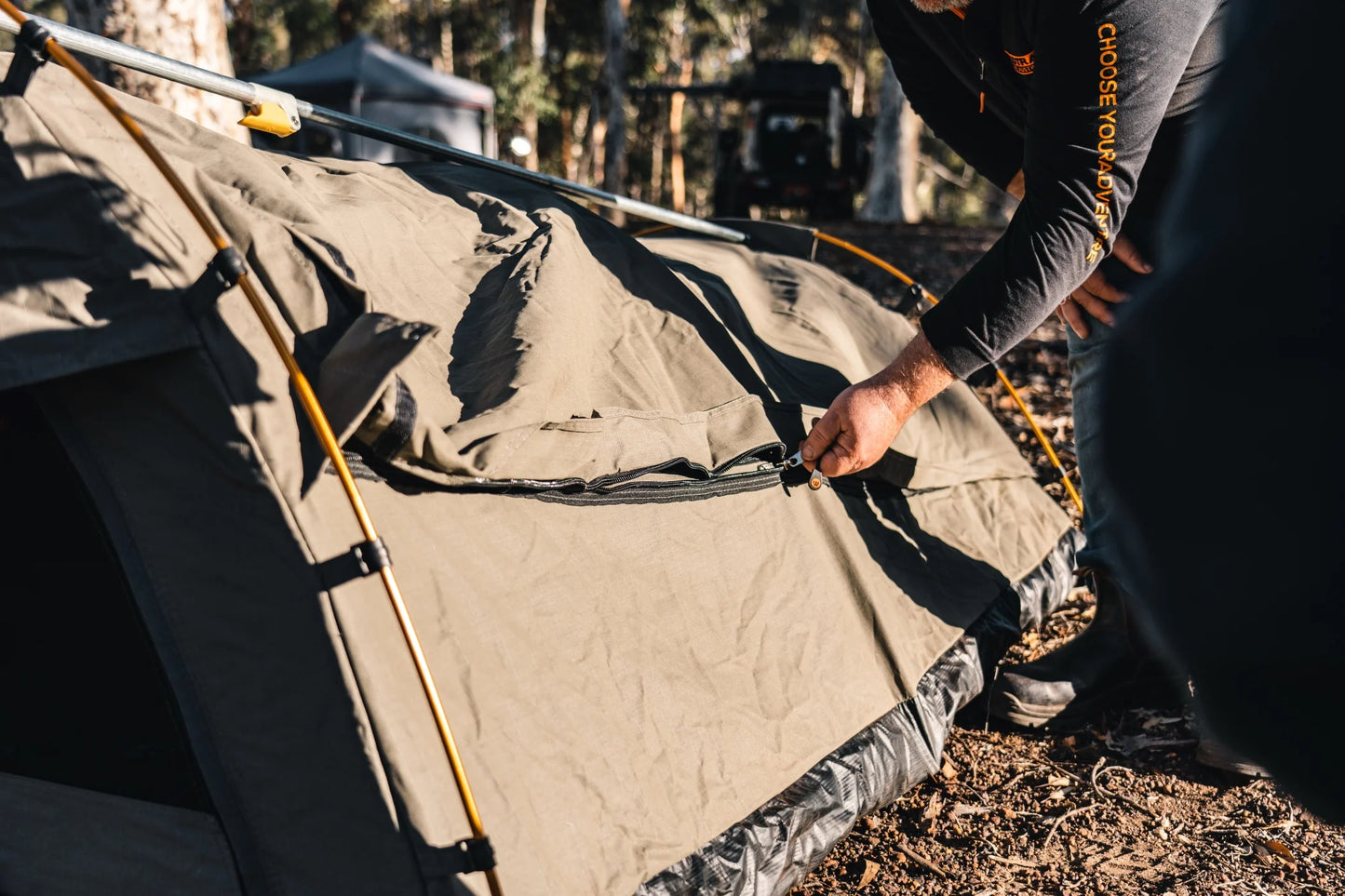 Double Trakker Easy Setup Swag 420gsm Heavy Duty Ripstop Canvas, Ultra Fine Mesh, Aluminium Poles, High Density Foam Mattress, Weatherproof, Durable, Carry Bag with Handles 145x210cm