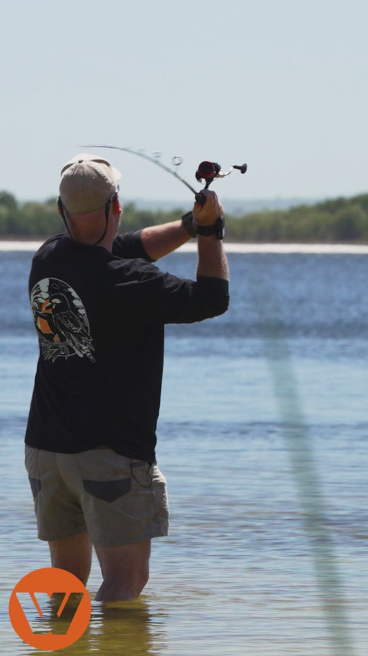 Cheynes Deluxe Solid Arm Camp Chair | High Back, Cushioned Seat | Wine Glass Holders, Media Pocket & 200kg Weight Rating